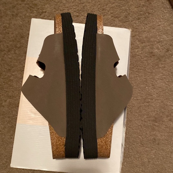 papillo  Arizona Grooved bottom platform NWB size 39N Mocca - Picture 4 of 9